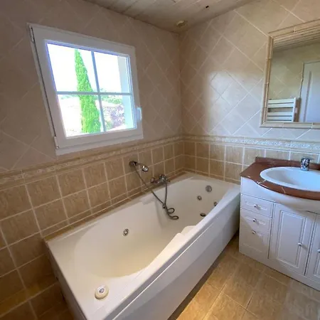 A La 别墅 拉本讷