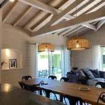 Villa A La *