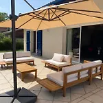A La * لابينيه