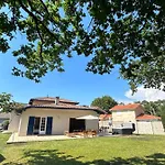A La Villa