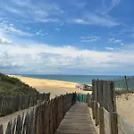 A La * لابينيه